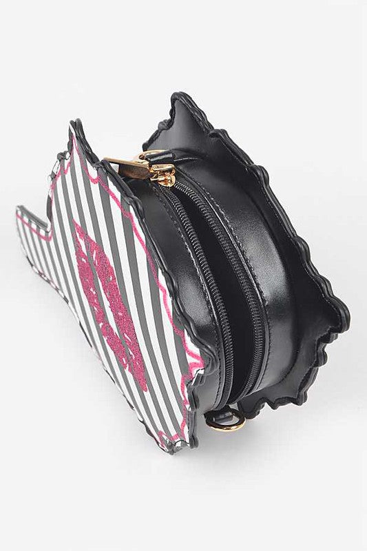 “Touch My Kiss” Swing Bag