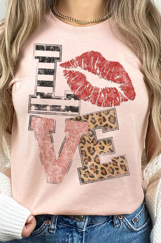 “LOVE” GRAPHIC TEE