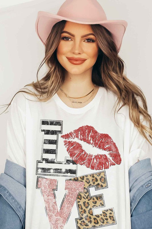“LOVE” GRAPHIC TEE