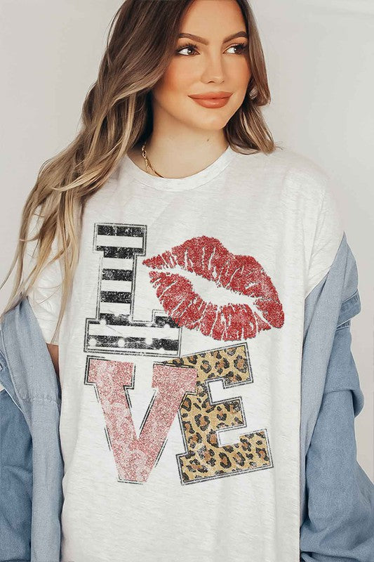 “LOVE” GRAPHIC TEE