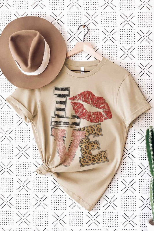 “LOVE” GRAPHIC TEE