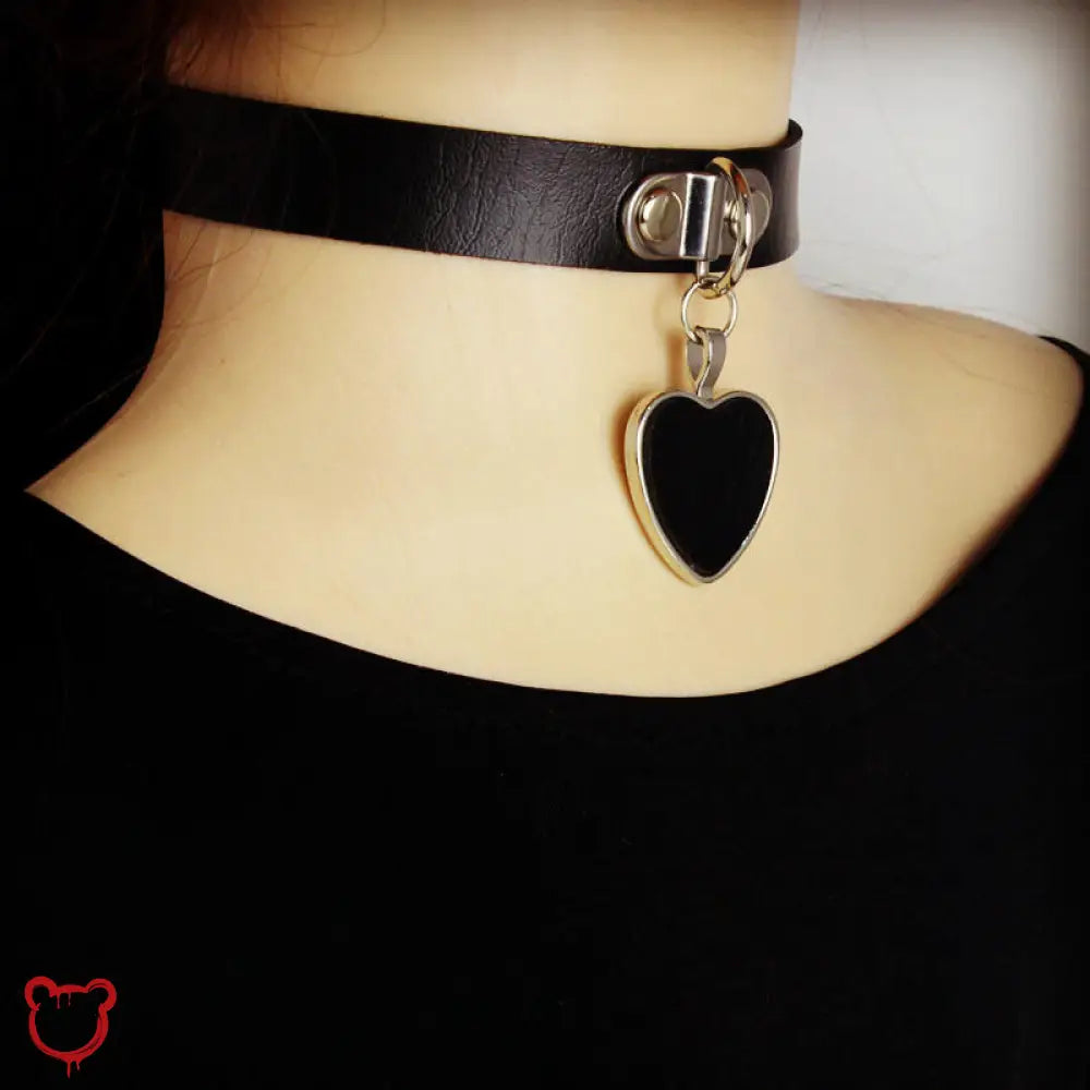 “Kitty Kat Collar” Heart Leather Choker